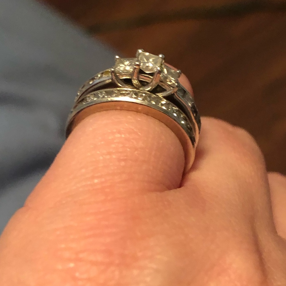 Wedding Ring Set - Picture 2 of 4